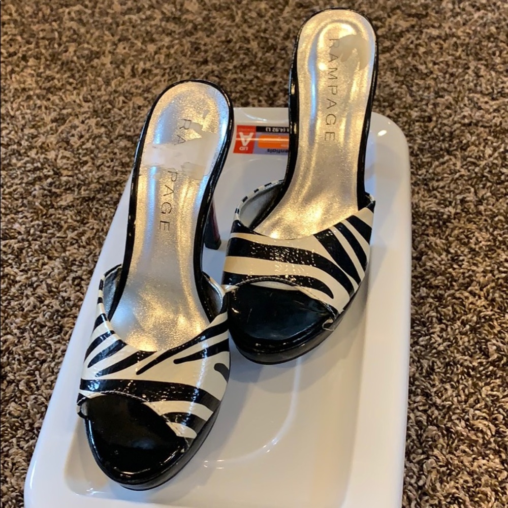 High heel shoes New size 6M